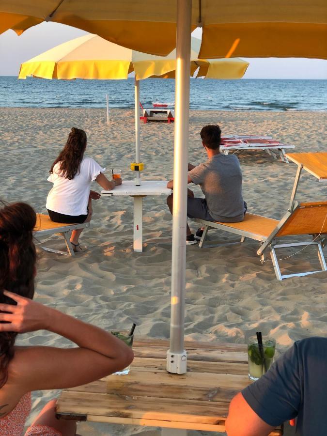 Hotel Villa Lieta Rimini Buitenkant foto