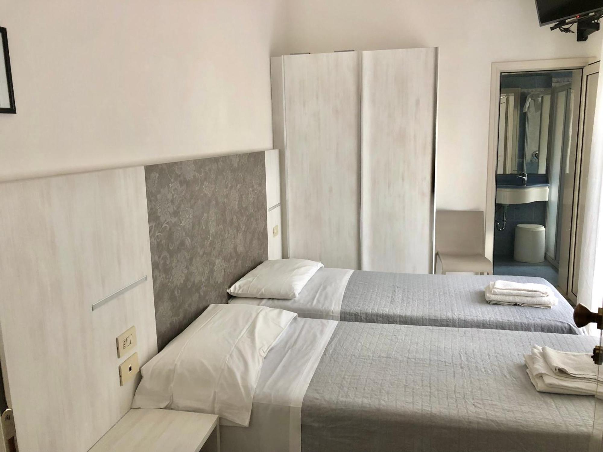 Hotel Villa Lieta Rimini Buitenkant foto