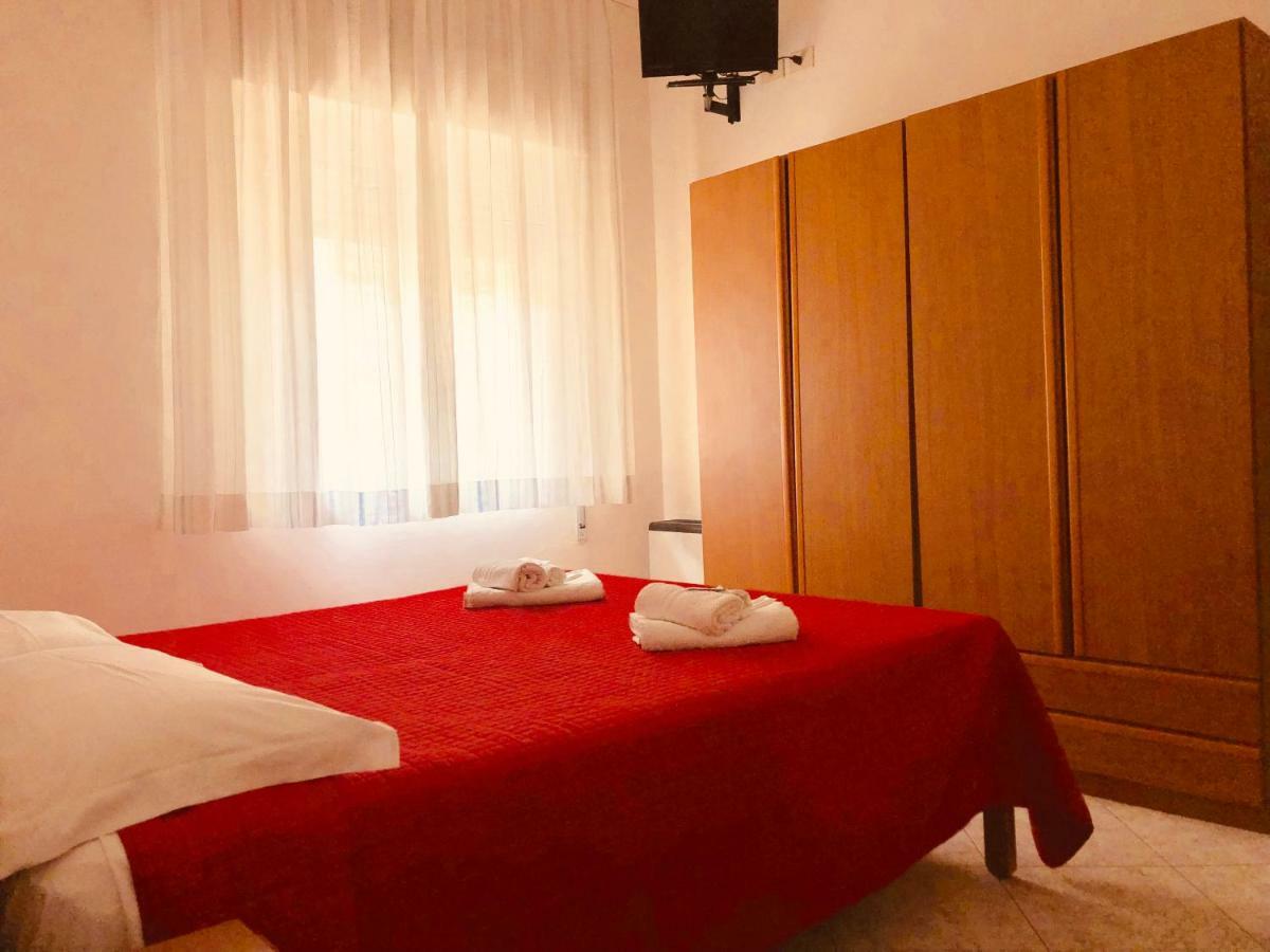 Hotel Villa Lieta Rimini Buitenkant foto